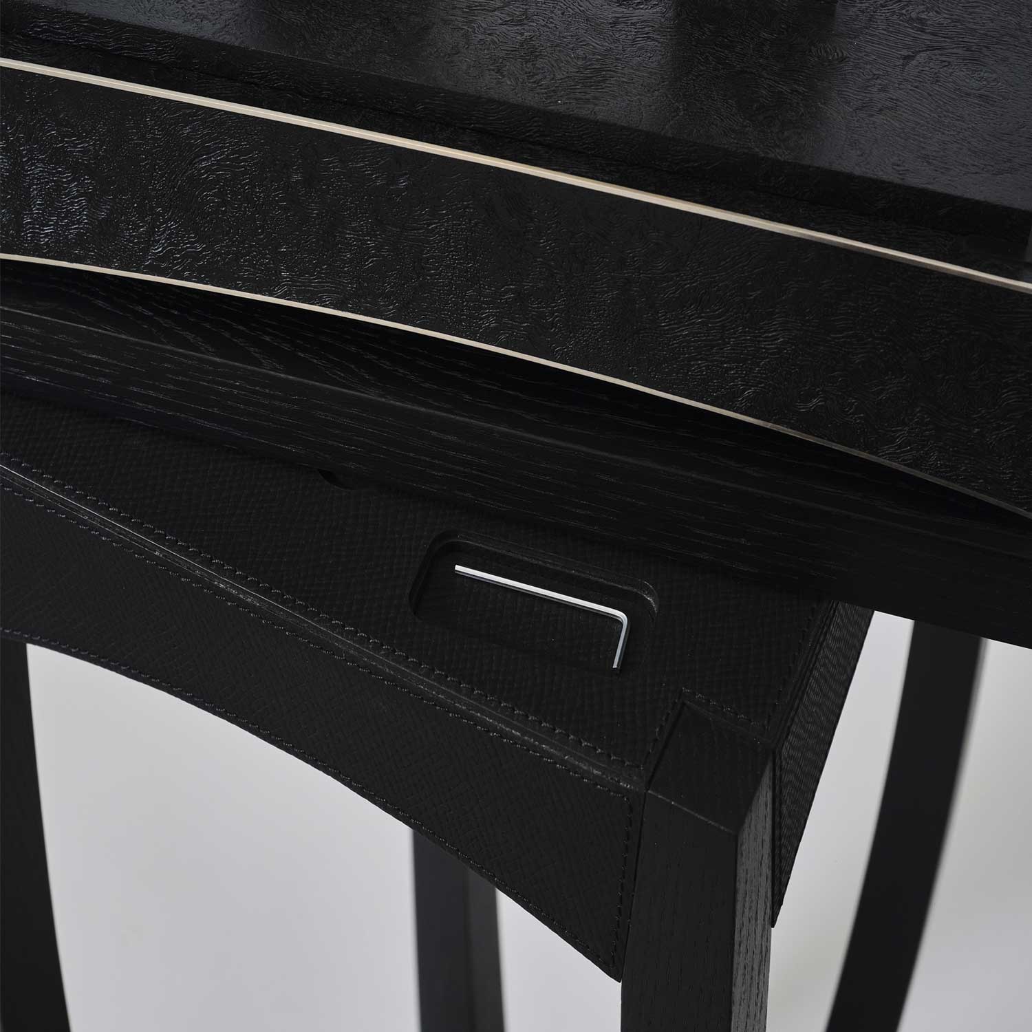 THE NAVIGATOR & STAND IN BLACK OAK