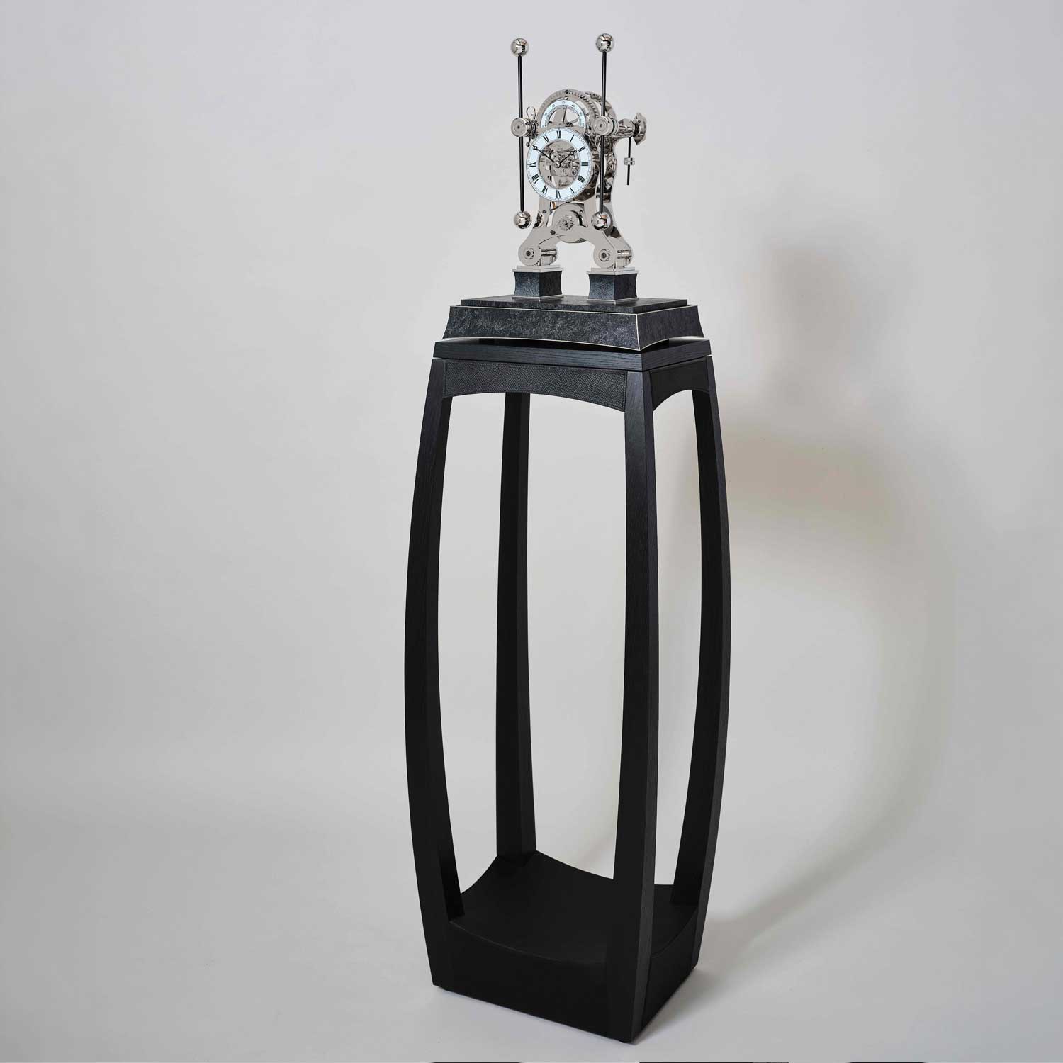 THE NAVIGATOR & STAND IN BLACK OAK