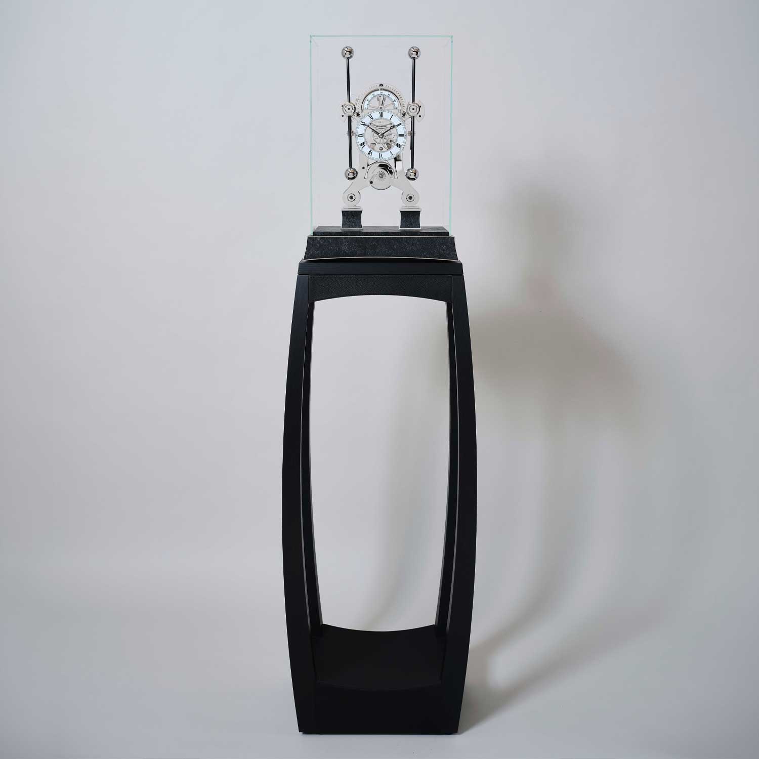 THE NAVIGATOR & STAND IN BLACK OAK